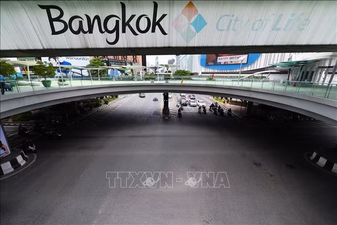 La Thaïlande continue d’abaisser ses perspectives de croissance du PIB en 2021 ảnh 1
