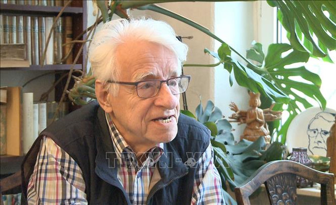 Un professeur allemand apprécie l’article du leader du PCV sur le socialisme au Vietnam ảnh 2 Un professeur allemand apprécie l’article du leader du PCV sur le socialisme au Vietnam ảnh 2