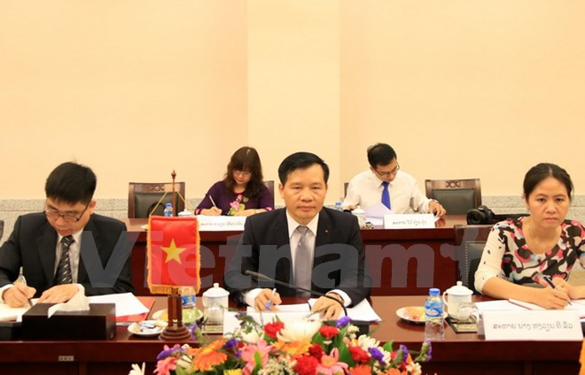 Vietnam-Laos : les deux Bureaux du CC du PCV et du PPRL cimentent leurs relations ảnh 1