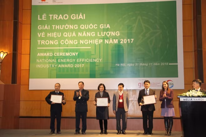 Remise du prix national 2017 de l'efficience énergétique ảnh 1