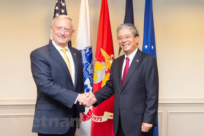 Le secrétaire américain à la Défense James Mattis reçoit le diplomate Pham Quang Vinh ảnh 1 Le secrétaire américain à la Défense James Mattis reçoit le diplomate Pham Quang Vinh ảnh 1
