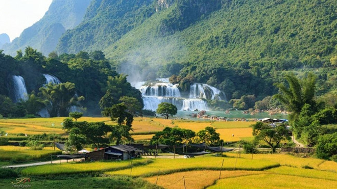 Cao Bang : la Fête du tourisme de la cascade de Ban Giôc ảnh 1 Cao Bang : la Fête du tourisme de la cascade de Ban Giôc ảnh 1