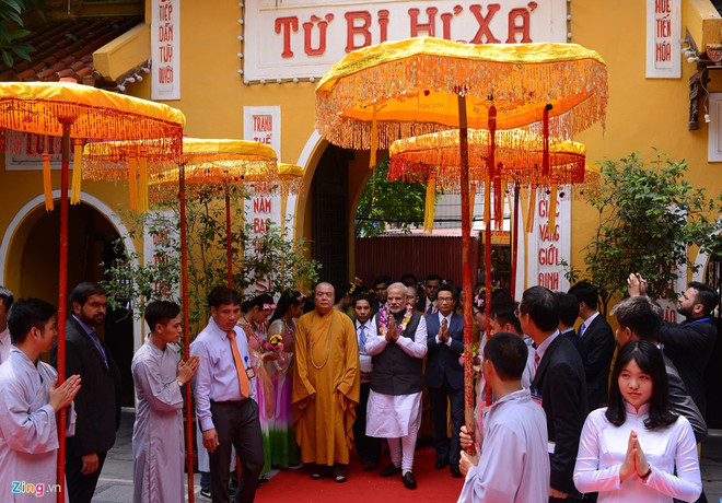 Le Premier ministre indien se rend à la pagode Quan Su ảnh 1 Le Premier ministre indien se rend à la pagode Quan Su ảnh 1