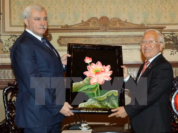 HCM-Ville et Saint-Pétersbourg promeuvent leur coopération multiforme ảnh 1