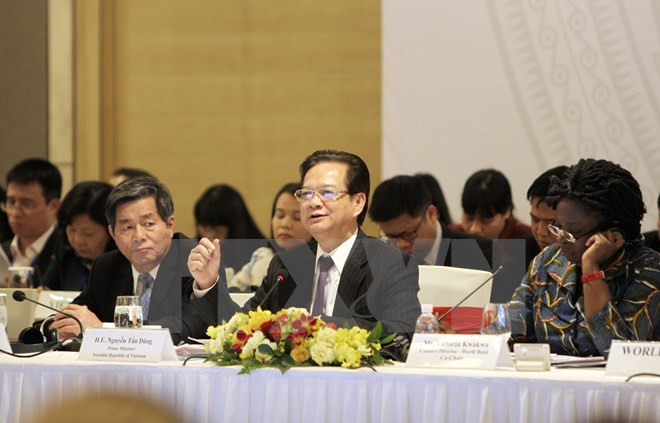 Le PM Nguyen Tan Dung au Forum du partenariat de développement 2015 ảnh 1