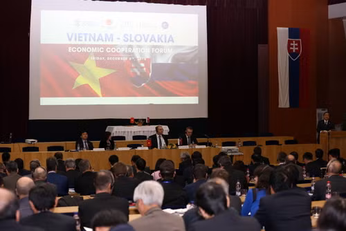 Forum de coopération économique Vietnam-Slovaquie ảnh 1 Forum de coopération économique Vietnam-Slovaquie ảnh 1