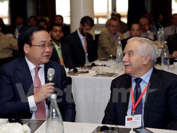 Le vice-PM Hoang Trung Hai au Forum de la coopération économique Vietnam-Israël ảnh 1 Le vice-PM Hoang Trung Hai au Forum de la coopération économique Vietnam-Israël ảnh 1