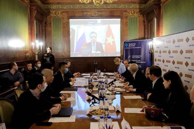 Le Vietnam et la Russie renforcent la coopération dans la lutte contre le COVID-19 ảnh 1 Le Vietnam et la Russie renforcent la coopération dans la lutte contre le COVID-19 ảnh 1