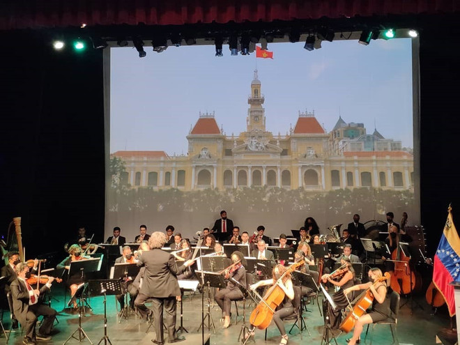 FILVEN 2021: activités culturelles marquant les 32 ans des relations Vietnam-Venezuela ảnh 1 FILVEN 2021: activités culturelles marquant les 32 ans des relations Vietnam-Venezuela ảnh 1