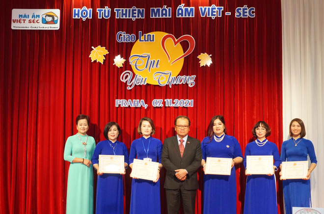 L'association "Mai âm Viet-Czech" multiplie ses activités caritatives ảnh 1 L'association "Mai âm Viet-Czech" multiplie ses activités caritatives ảnh 1