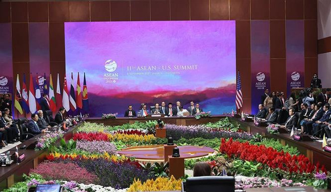 Le PM participe aux Sommets de l’ASEAN+3, ASEAN-États-Unis et ASEAN-Canada ảnh 2 Le PM participe aux Sommets de l’ASEAN+3, ASEAN-États-Unis et ASEAN-Canada ảnh 2