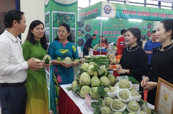Un salon de promotion des produits agricoles vietnamiens et étrangers ảnh 1 Un salon de promotion des produits agricoles vietnamiens et étrangers ảnh 1