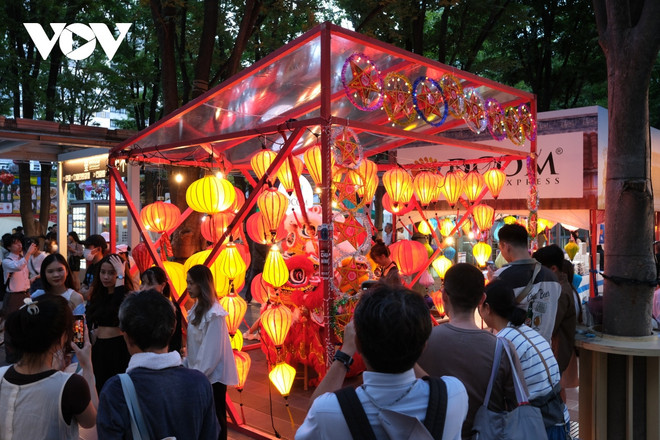 La première Fête de la mi-automne du Vietnam organisée au Japon ảnh 1