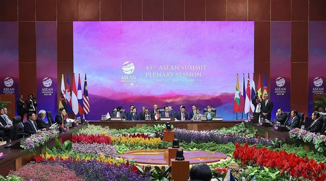 43e Sommet de l'ASEAN: la déclaration présidentielle souligne la nécessité de renforcer la confiance mutuelle ảnh 1 43e Sommet de l'ASEAN: la déclaration présidentielle souligne la nécessité de renforcer la confiance mutuelle ảnh 1