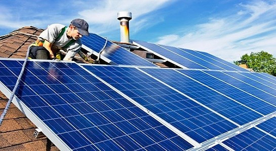 Binh Dinh : mise en œuvre du projet éolien et photovoltaïque ảnh 1 Binh Dinh : mise en œuvre du projet éolien et photovoltaïque ảnh 1