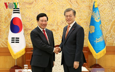 Le vice-Premier ministre Pham Binh Minh rencontre des dirigeants sud-coréens ảnh 1 Le vice-Premier ministre Pham Binh Minh rencontre des dirigeants sud-coréens ảnh 1