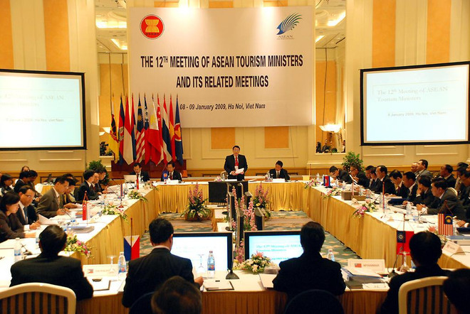 AEC : opportunités et défis pour les ressources humaines du tourisme vietnamien ảnh 2 AEC : opportunités et défis pour les ressources humaines du tourisme vietnamien ảnh 2
