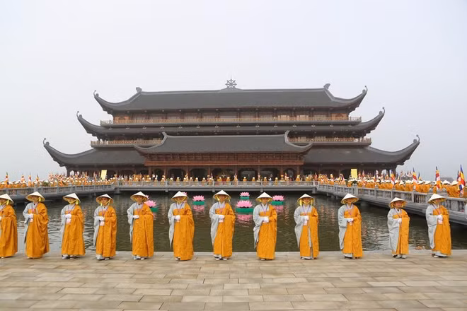 Bouddhisme : renforcement des échanges avec d'autres pays ảnh 1