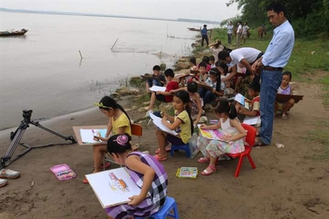 Des cours de peinture gratuits au village de Cô Dô ảnh 2 Des cours de peinture gratuits au village de Cô Dô ảnh 2