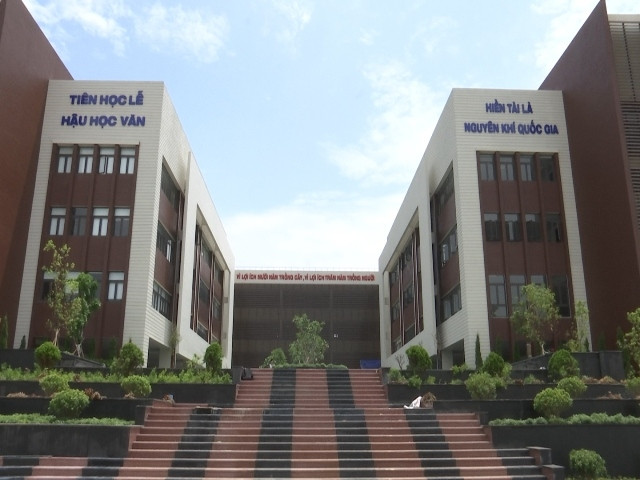 Bac Ninh : inauguration du lycée le plus moderne du Vietnam ảnh 1 Bac Ninh : inauguration du lycée le plus moderne du Vietnam ảnh 1