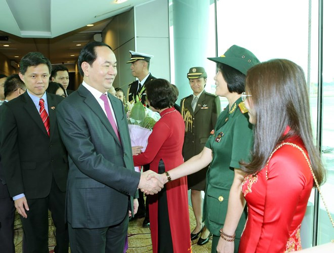 Le président Tran Dai Quang entame sa visite d'Etat à Singapour ảnh 1 Le président Tran Dai Quang entame sa visite d'Etat à Singapour ảnh 1