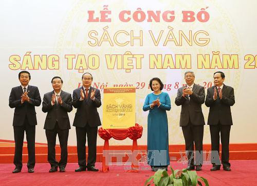 Présentation d’un livre sur la créativité du Vietnam ảnh 1 Présentation d’un livre sur la créativité du Vietnam ảnh 1