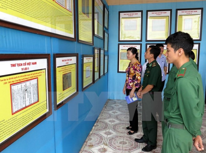 Bà Ria-Vung Tàu : exposition de cartes et d'archives sur Hoàng Sa et Truong Sa ảnh 1 Bà Ria-Vung Tàu : exposition de cartes et d'archives sur Hoàng Sa et Truong Sa ảnh 1