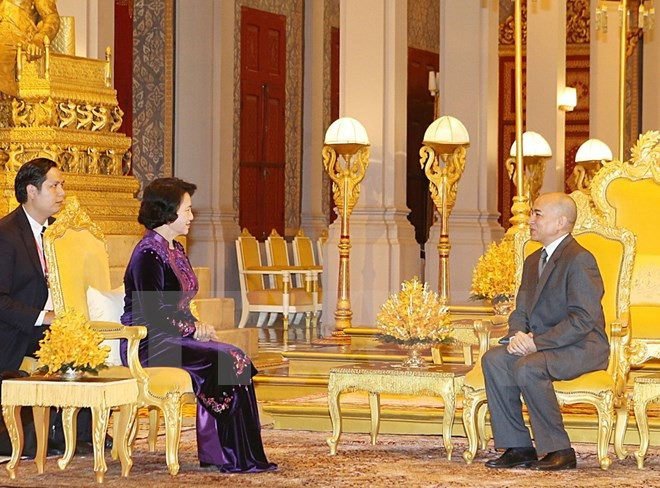 La présidente de l'AN vietnamienne rencontre le roi du Cambodge ảnh 1 La présidente de l'AN vietnamienne rencontre le roi du Cambodge ảnh 1