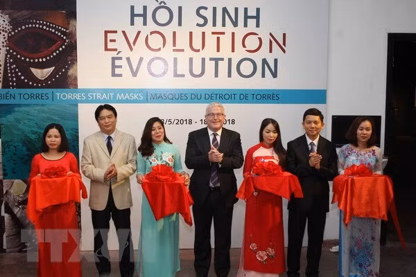 Des masques du détroit de Torrès exposés à Hanoï ảnh 1