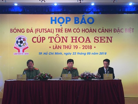 Football: la Coupe "Tôle Hoa Sen", une rencontre sportive attendue à Hô Chi Minh-Ville ảnh 1 Football: la Coupe "Tôle Hoa Sen", une rencontre sportive attendue à Hô Chi Minh-Ville ảnh 1