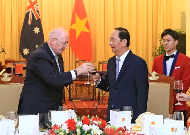 Le président Tran Dai Quang accueille le gouverneur général d'Australie ảnh 1