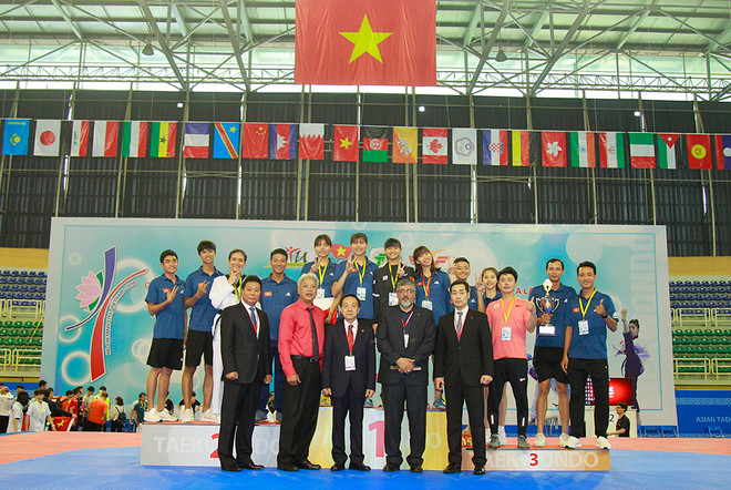 Taekwondo: la R. de Corée domine les deux tournois d'Asie à HCM-Ville ảnh 2