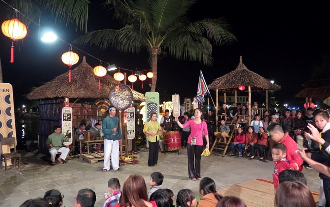 Patrimoine : Phu Yen reçoit le certificat de l’UNESCO pour l’art du « bai choi » ảnh 1 Patrimoine : Phu Yen reçoit le certificat de l’UNESCO pour l’art du « bai choi » ảnh 1