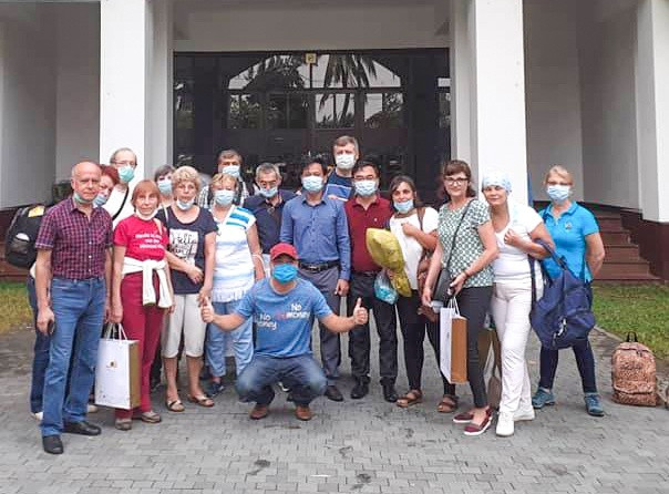 Touriste roumaine en quarantaine : "Nous pouvons sentir le sourire, même derrière le masque" ảnh 1