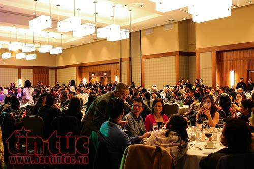 Les Vietnamiens au Royaume-Uni et au Canada fêtent le Nouvel An lunaire ảnh 2 Les Vietnamiens au Royaume-Uni et au Canada fêtent le Nouvel An lunaire ảnh 2