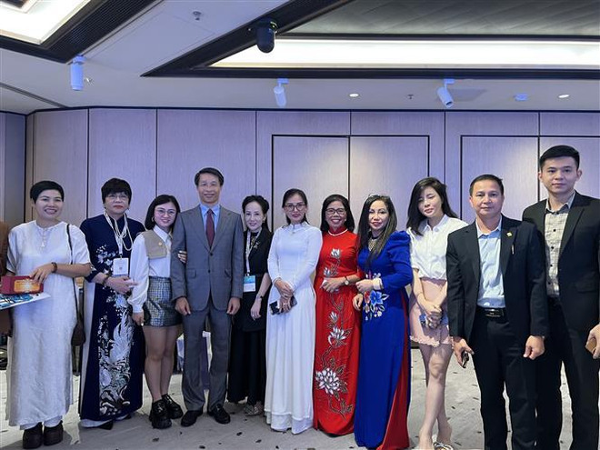 Le Vietnam et Hong Kong (Chine) favorisent leurs relations commerciales ảnh 1