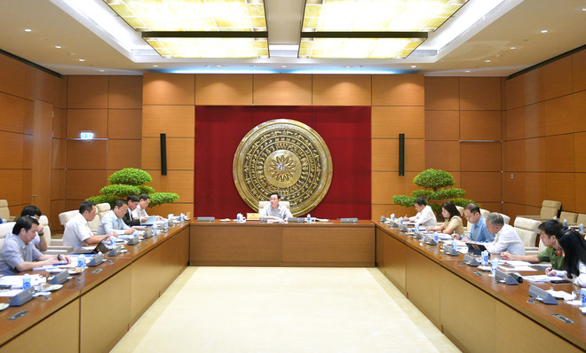 Le président de l’AN travaille avec le comité d'organisation de la 9e Conférence mondiale des jeunes parlementaires ảnh 1 Le président de l’AN travaille avec le comité d'organisation de la 9e Conférence mondiale des jeunes parlementaires ảnh 1