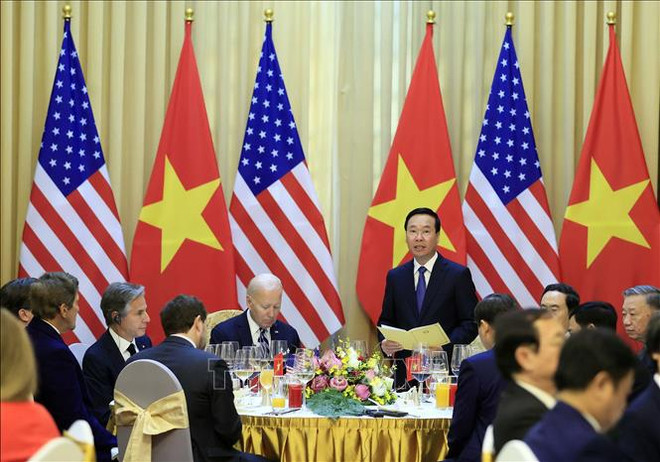 Le président Vo Van Thuong préside un banquet en l’honneur du président Joe Biden ảnh 1 Le président Vo Van Thuong préside un banquet en l’honneur du président Joe Biden ảnh 1