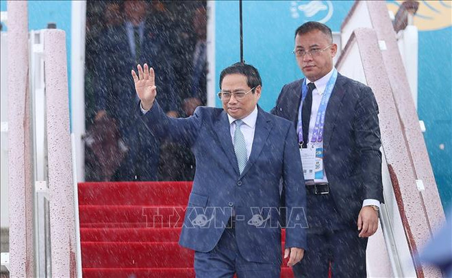 Le PM entame sa participation à la CAEXPO et au CABIS en Chine ảnh 2 Le PM entame sa participation à la CAEXPO et au CABIS en Chine ảnh 2