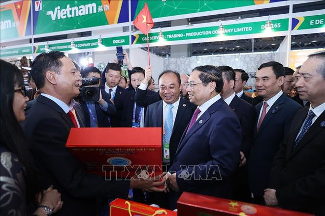 Le Vietnam veut devenir une destination de transit commercial entre l’ASEAN et la Chine ảnh 3 Le Vietnam veut devenir une destination de transit commercial entre l’ASEAN et la Chine ảnh 3