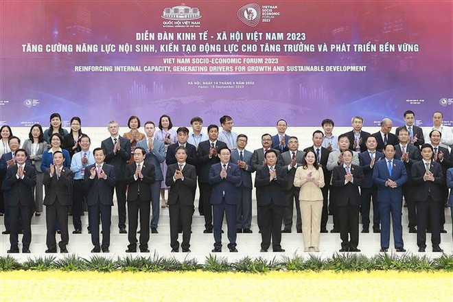 Le président de l’AN souligne le renforcement des capacités endogènes pour le développement durable ảnh 1 Le président de l’AN souligne le renforcement des capacités endogènes pour le développement durable ảnh 1