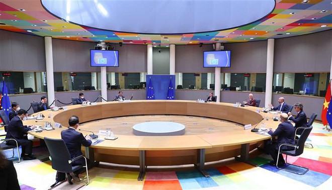 La présidente de l'AN Vuong Dinh Hue rencontre le président du Conseil européen ảnh 2 La présidente de l'AN Vuong Dinh Hue rencontre le président du Conseil européen ảnh 2