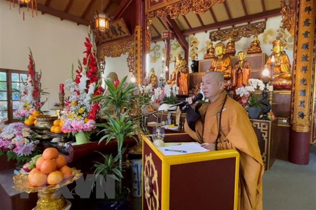 Des Vietnamiens en France célèbrent la fête Vu Lan ảnh 2 Des Vietnamiens en France célèbrent la fête Vu Lan ảnh 2