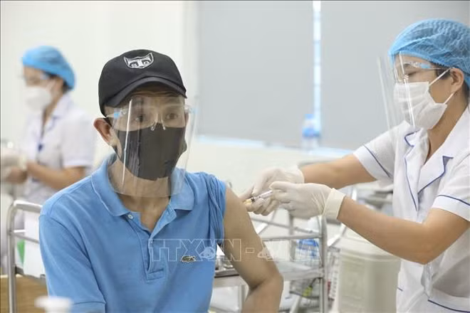 Hanoï vise à contrôler l'épidémie avant le 15 septembre ảnh 2 Hanoï vise à contrôler l'épidémie avant le 15 septembre ảnh 2