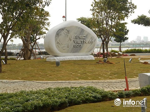 Installation de statues des économies membres de l’APEC à Dà Nang ảnh 2 Installation de statues des économies membres de l’APEC à Dà Nang ảnh 2