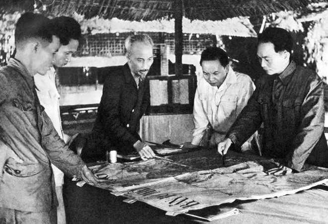 Le PM appelle à promouvoir l’esprit de la victoire de Diên Biên Phu ảnh 1 Le PM appelle à promouvoir l’esprit de la victoire de Diên Biên Phu ảnh 1