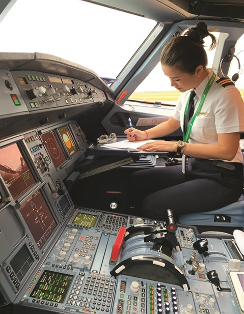 Des étoiles aux nuages ảnh 2