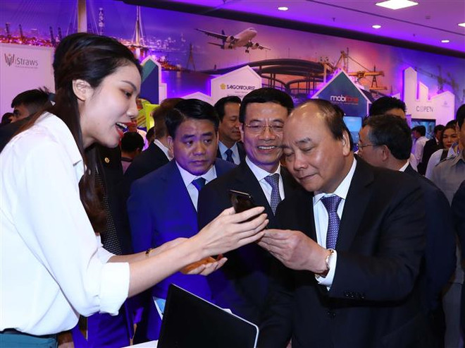 Le PM au premier Forum national de développement des entreprises technologiques ảnh 1 Le PM au premier Forum national de développement des entreprises technologiques ảnh 1