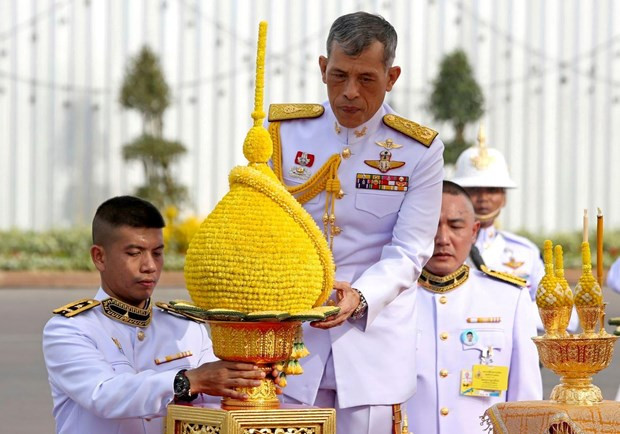 Maha Vajiralongkorn couronné roi de Thaïlande ảnh 1 Maha Vajiralongkorn couronné roi de Thaïlande ảnh 1