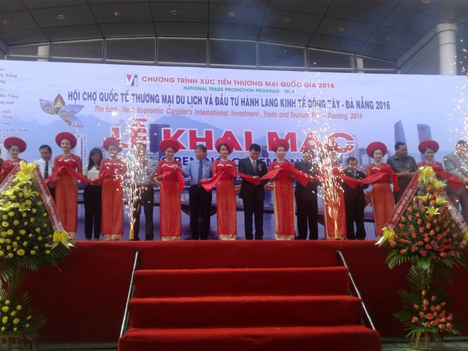 Ouverture de la foire EWEC-Dà Nang 2016 ảnh 1 Ouverture de la foire EWEC-Dà Nang 2016 ảnh 1